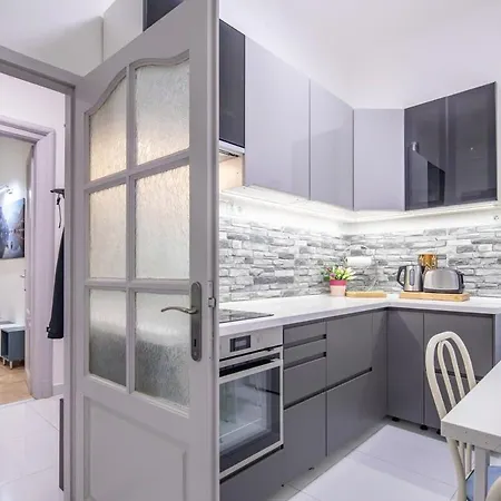 Large And Comfy * Budapest