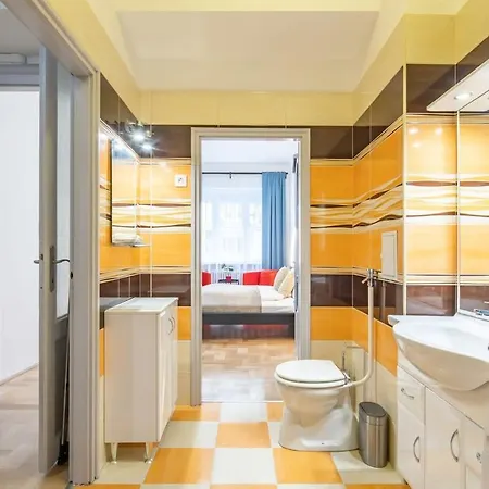 Large And Comfy Apartment Budapest