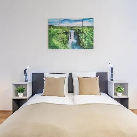 Large And Comfy Apartment Budapest