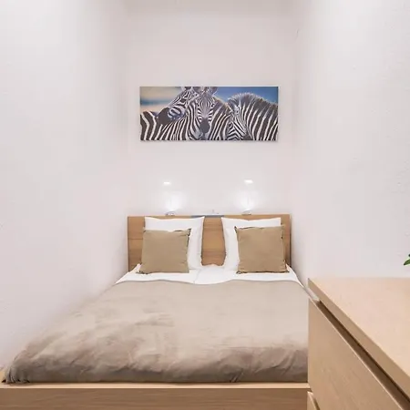 Large And Comfy Apartamento Budapeste