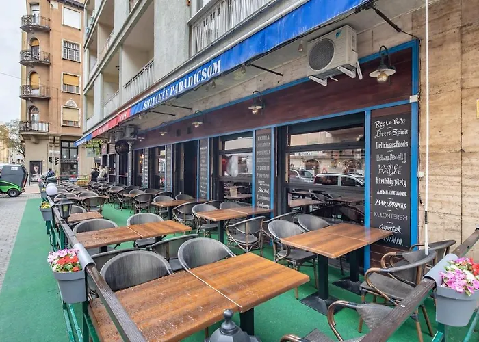 Large And Comfy Apartament Budapesta