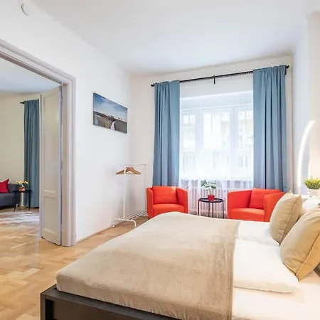 Апартаменты Large And Comfy