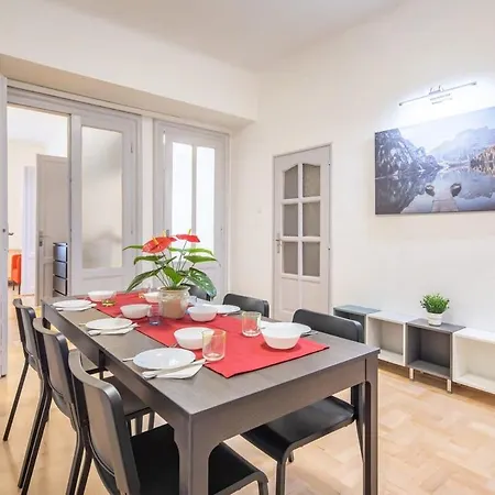 Large And Comfy * ブダペスト