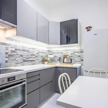 Апартаменты Large And Comfy Будапешт